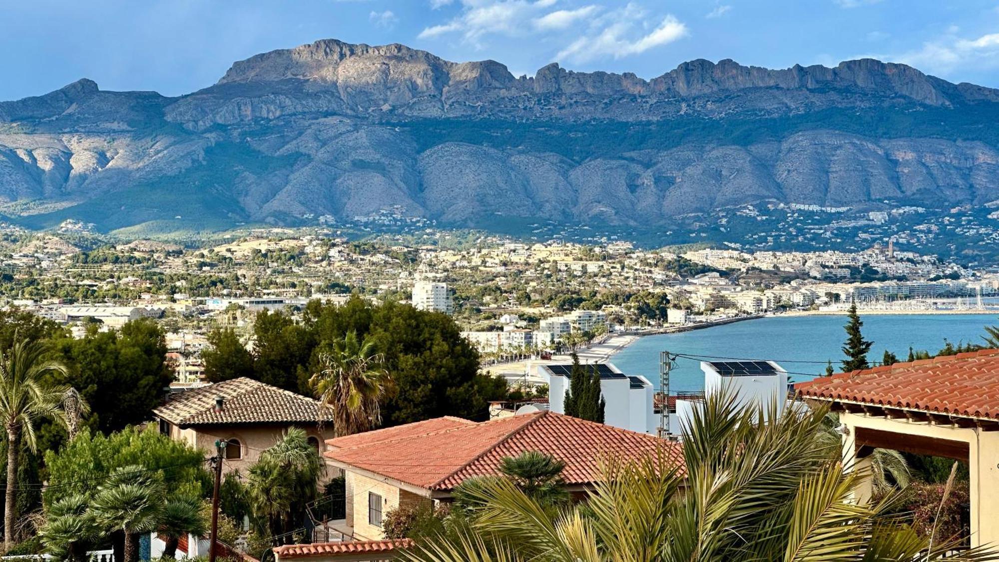 Albir Holiday Home El Albir ภายนอก รูปภาพ